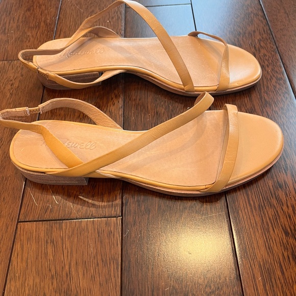NWOT Madewell tan sandals size 8 - Picture 3 of 5